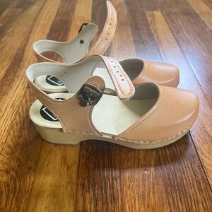 Swedish Clogs - Vegan Leather